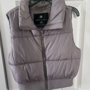 Aeropostale Cropped Puffer Vest in Soft Lavender